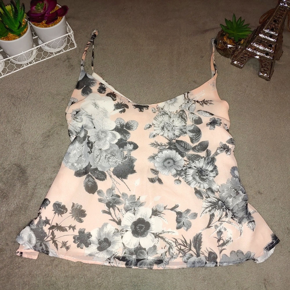 Floral Top 🌿